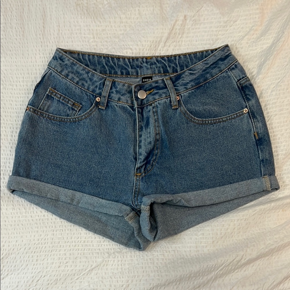 SHEIN Women's Blue Denim Shorts